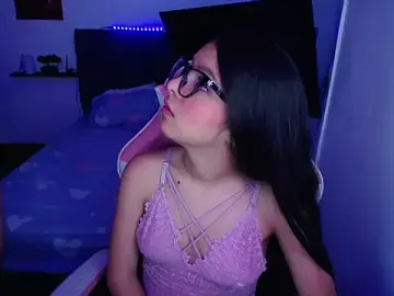 Stripchat Nude Webcam of jessi_and_boy