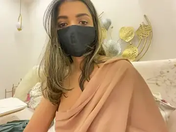 Stripchat Live Sex of MaYaa__11