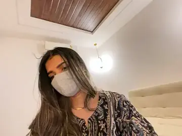 Stripchat Live Porn of MaYaa__11