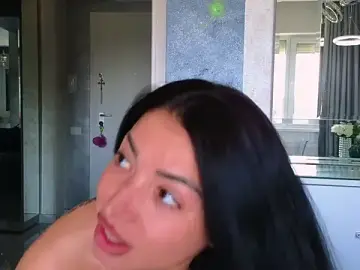 Stripchat Free Live Porn of Theowonder
