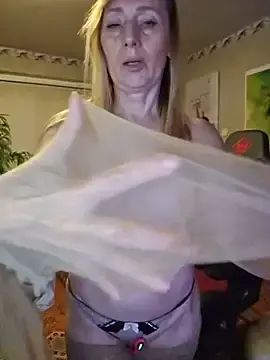 Stripchat Watch Live Sex Cams of HotLana69