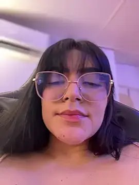 Stripchat Watch Live Sex Cams of Lia_flowers