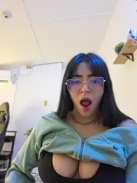 Stripchat Free Live Porn of Lia_flowers