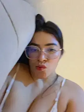 Stripchat Live Porn of Lia_flowers