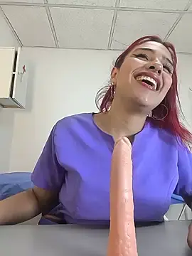 Stripchat Nude Webcam of Nikky_Rose_