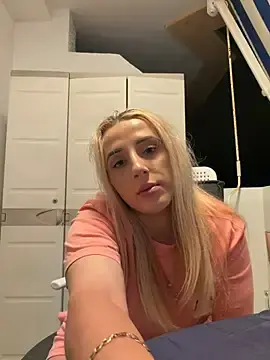 Stripchat Sex Chat of Strongqueen