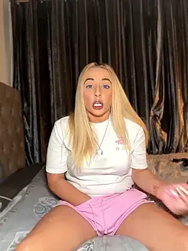 Stripchat Nude Webcam of Strongqueen