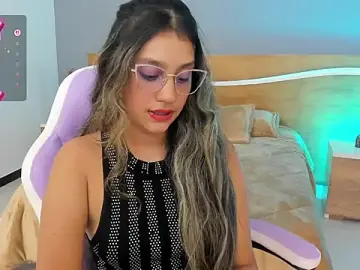 Stripchat Watch Live Sex Cams of aniie_princess_18
