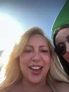 Stripchat Watch Live Sex Cams of Juuhschmitt