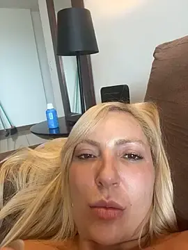 Stripchat Nude Webcam of Juuhschmitt
