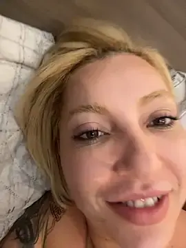 Stripchat Live Sex of Juuhschmitt