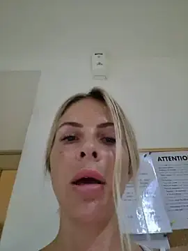 Stripchat Free Porn Cam of Luna_Veil
