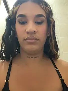 Stripchat Free Live Porn of Sweet_vicky_hot