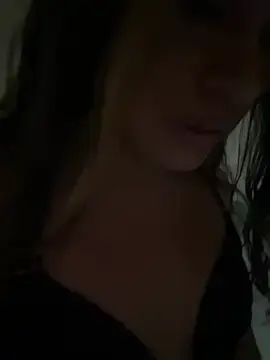 Stripchat Live Sex Cam of Sweet_vicky_hot
