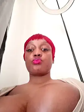 Stripchat Sex Cam of Busty_Bambi