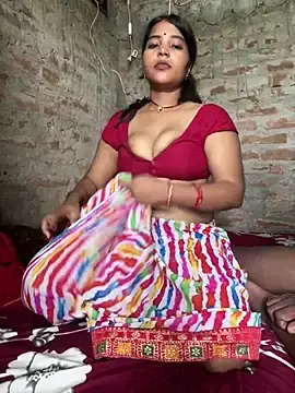 Stripchat Live Sex Cam of Hey_Shiri_Bhabhi