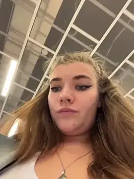 Stripchat Watch Live Sex Cams of Holy_Tereza