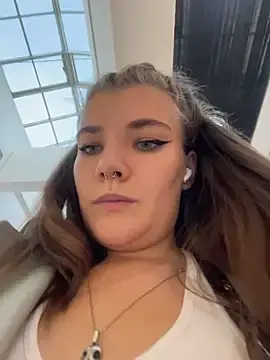 Stripchat Watch Live Sex Cams of Holy_Tereza