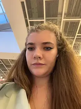 Stripchat Free Live Porn of Holy_Tereza