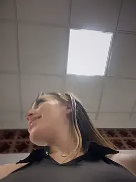 Stripchat Adult Webcam of IAmNobodyXXX