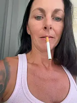 Stripchat Free Porn Cam of Mel-Mia