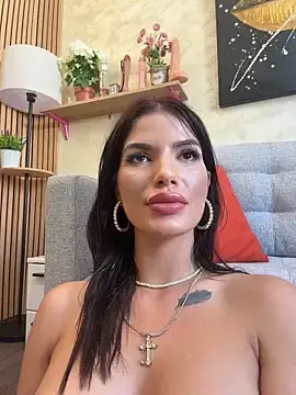Stripchat Best live sex cam show of RaniaSnow