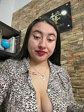 Stripchat Free Porn Cam of _Sarah-Office1