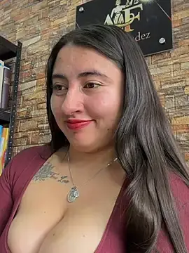 Stripchat Live Sex Cam of _Sarah-Office1