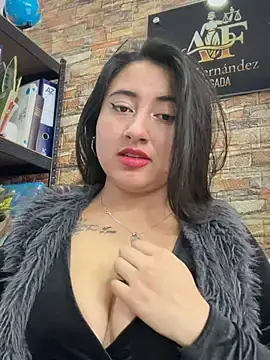 Stripchat Nude Webcam of _Sarah-Office1