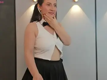 Stripchat Free Live Porn of mia_collins96