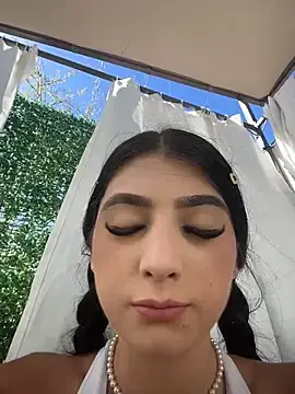 Stripchat Live Sex of BadLilAngelXXX