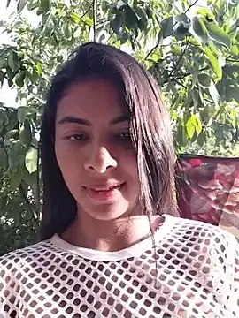 Stripchat Live Sex Cam of chaparritahot99