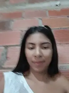 Stripchat Free Porn Cam of chaparritahot99
