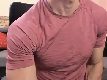 Stripchat Live Sex of HotHunkTrainer