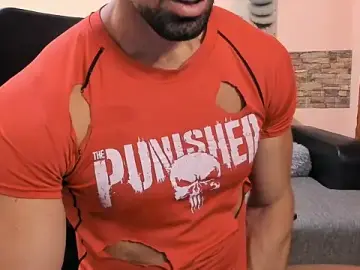 Stripchat Best Webcam of HotHunkTrainer