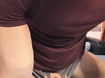 Stripchat Free Porn Cam of HotHunkTrainer