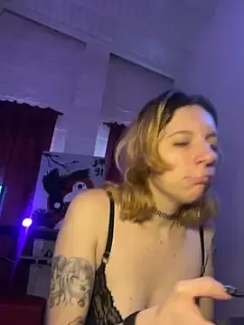 Stripchat Sex Cam of Rabit_Snake
