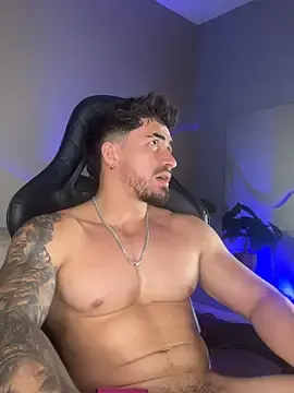 Stripchat Free Porn Cam of Brad_Summer