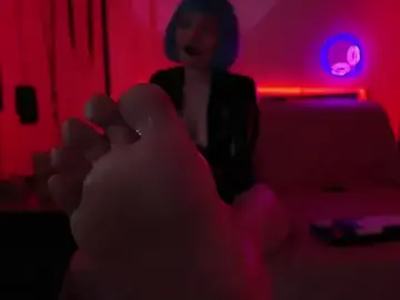 Stripchat Free Porn Cam of CyberXGoddess