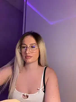 Stripchat Free Live Porn of mollyxxx