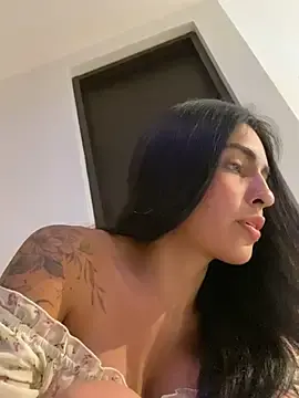 Stripchat Free Live Porn of DaphneUwu
