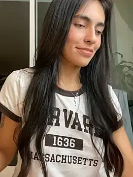 Stripchat Live Sex Cam of DaphneUwu