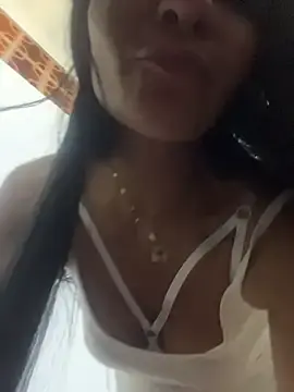 Stripchat Adult Webcams of LuxeBrunetteXXX