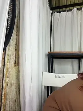 Stripchat Adult Webcam of NaughtyNinnaXXX