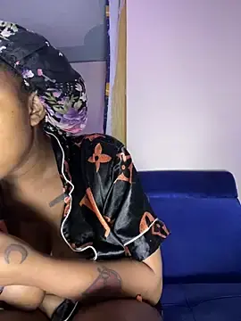 Stripchat Live Sex of _Thirteen