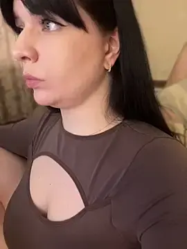 Stripchat Free Porn Cam of Poly_Nick