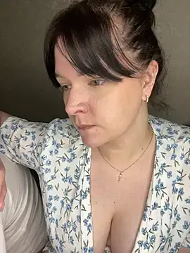 Stripchat Sex Cam of Poly_Nick