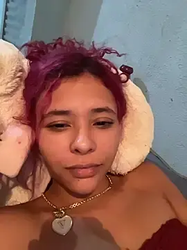 Stripchat Live Sex Cam of littlehoney00