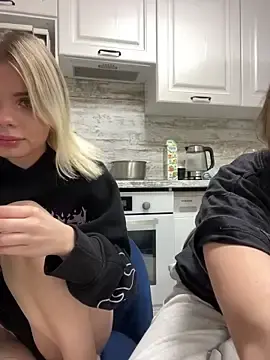 Stripchat Live Sex Cam of Best_Blondie1