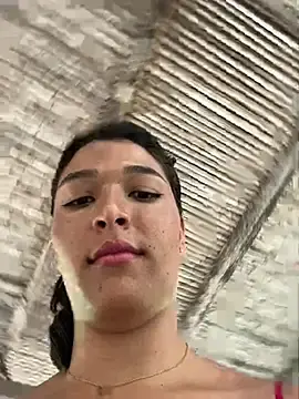 Stripchat Sex Cam of lovee_megan